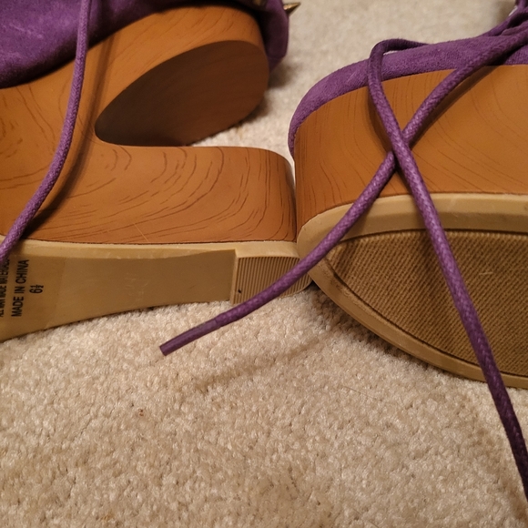 Booties - Picture 5 of 6